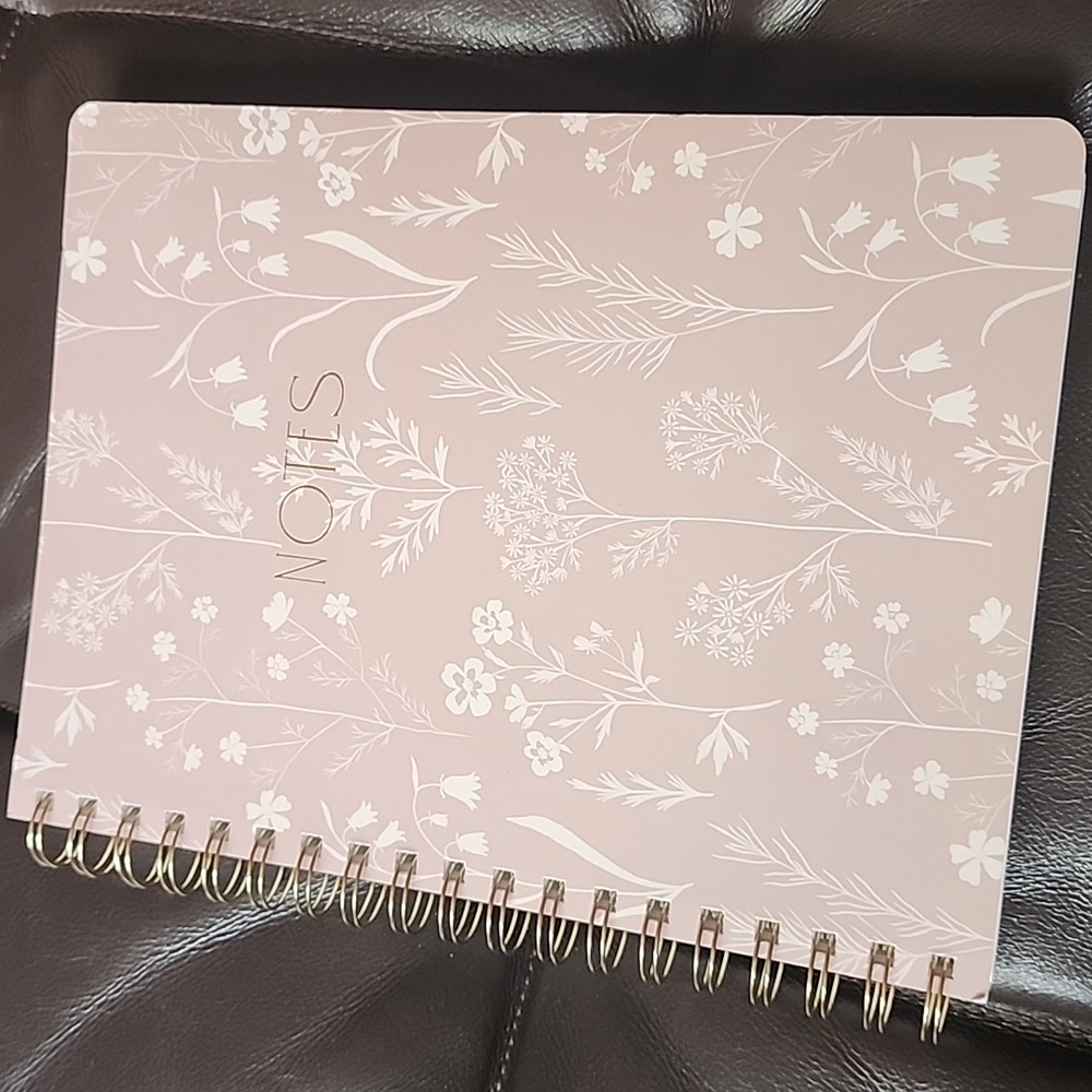 Brand New Fringe Dusty Rose Botanical 💐Spiral 📓 Notebook